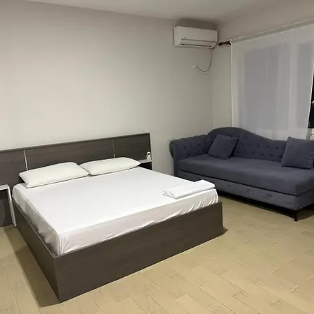 Rooftop Gallery 旅馆